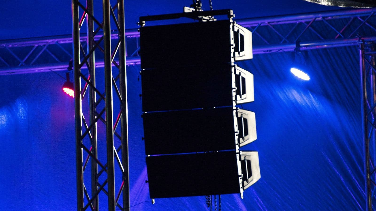 Event speaker rigged above the floor